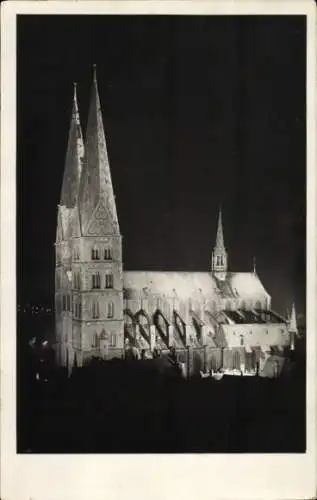 Ak Hansestadt Lübeck, St. Marienkirche, Nachtbeleuchtung, Turmspitzen, Zeppelin-Besuch, 1935