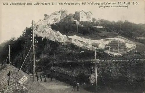 Ak Weilburg an der Lahn Hessen, Vernichtung des Luftkreuzers ZII, Webersberg, 1910