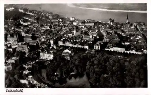 Ak Düsseldorf am Rhein, Fliegeraufnahme