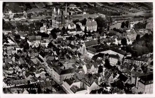 Ak Limburg an der Lahn in Hessen, Blick auf den Ort, Fliegeraufnahme