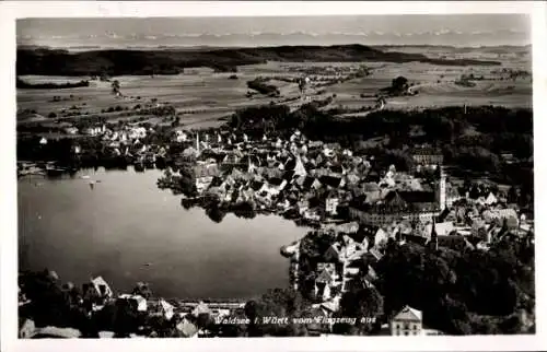 Ak Bad Waldsee in Oberschwaben Württemberg, Fliegeraufnahme, Totalansicht