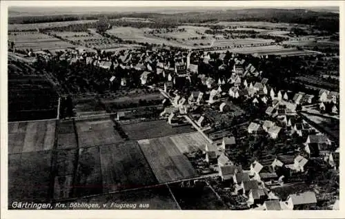 Ak Gärtringen in Württemberg, Luftaufnahme von  viele Häuser, ländliche Umgebung