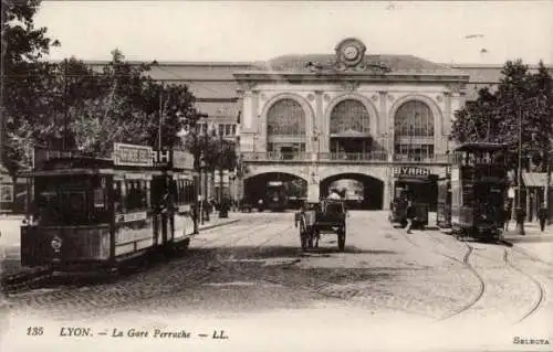 Ak Lyon Rhône, Bahnhof Perrache, Straßenbahn