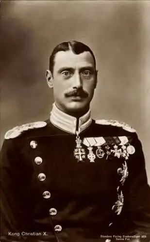 Ak König Christian X von Dänemark, Portrait