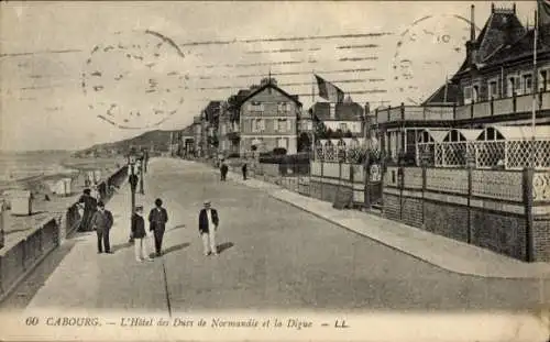 CPA Cabourg Calvados, Hotel des Ducs de Normandie, Digue