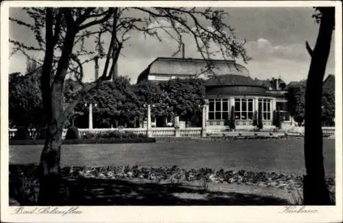 Ak Bad Salzuflen in Lippe, Kuchaus,  architektonisches Gebäude, Bäume, Teich
