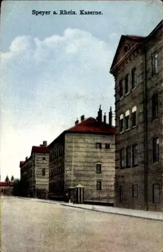 Ak Speyer am Rhein, Kaserne, Speyer am Rhein, Häuser mit roten Dächern, Stadtansicht