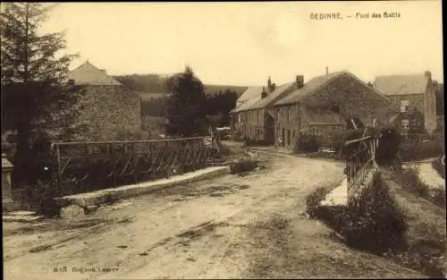 Ak Gedinne Wallonien Namur, Brücke, Häuser, Straße, Landschaft, Postkarte