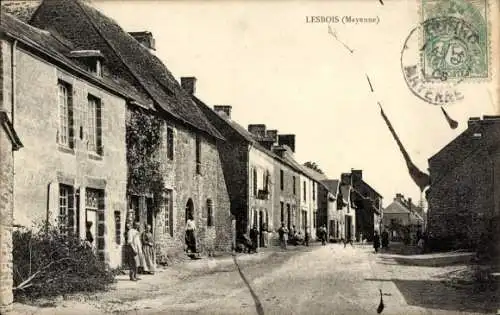 CPA Lebois Mayenne, vue du rue