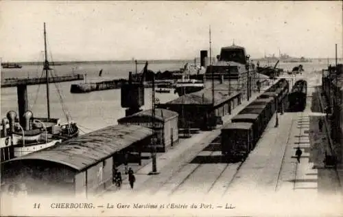 Ak Cherbourg en Cotentin Manche, Hafenstadt, Schiffe, Hafenanlagen, Bahngleise