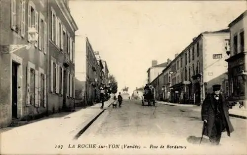 CPA La Roche-sur-Yon Vendée, Rue de Bordeaux