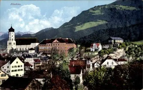 Ak Bludenz Vorarlberg, Gesamtansicht, Kirche