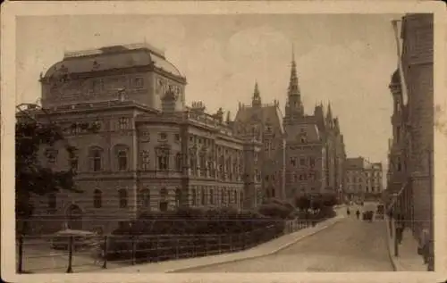 Ak Reichenberg in Böhmen Liberec Tschechien, Theater und Rathaus, historische Architektur, Str...