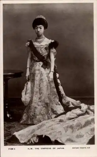 Ak Empress of Japan, Kaiserin Teimei, Portrait, Fächer