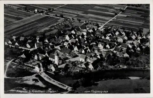 Ak Klepsau Krautheim an der Jagst Baden, Luftaufnahme eines Dorfes, Gebäude, Felder, Fluss