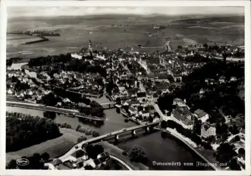 Ak Donauwörth in Schwaben Bayern, Luftaufnahme von  Stadtansicht, Fluss und Brücke