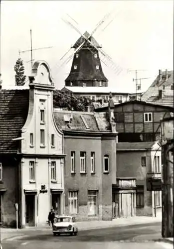 Ak Kröpelin in Mecklenburg, Windmühle, Straße, Trabant