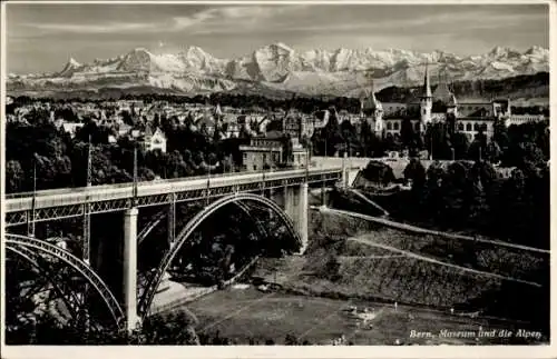 Ak Bern, Gesamtansicht, Brücke, Museum, Alpen