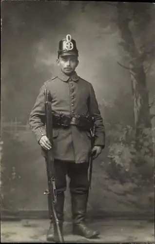 Foto Ak Deutscher Soldat in Uniform, Jäger, Gewehr, Görlitz