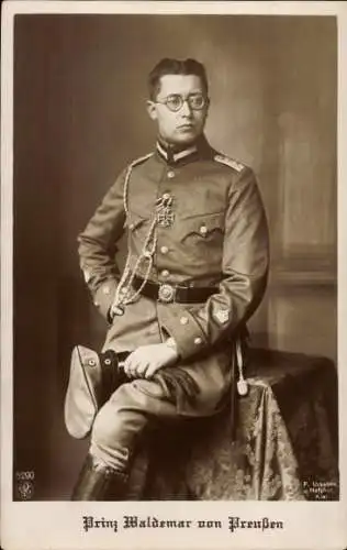 Ak Prinz Waldemar von Preußen in Uniform, NPG 5290, Sohn Prinz Heinrich von Preußen