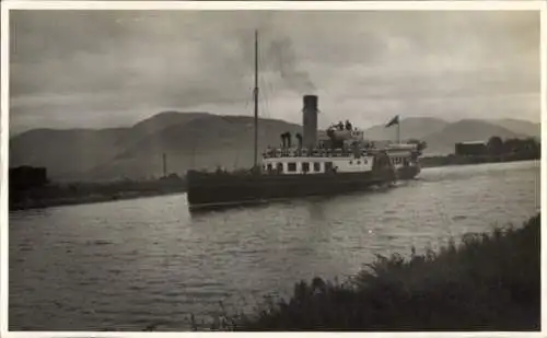 Ak Schottland, Raddampfer
