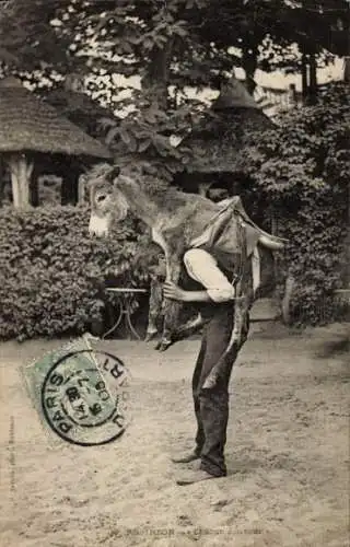 Ak Robinson, Mann trägt einen Esel auf dem Rücken