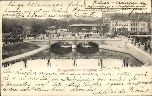 Ak Göteborg Schweden, Kungsportsbron, Menschenmenge, historische Architektur, Wasser, Brücke