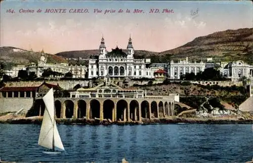 Ak Monte Carlo Monaco, Casino de  Meeraufnahme, farbenfroh, Schiff im Vordergrund