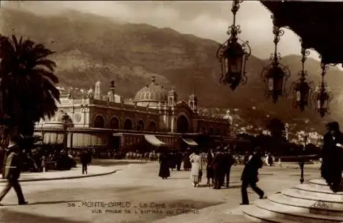 Foto Ak Monte Carlo Monaco, Café de Paris, Passanten vorm Casino
