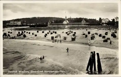 Ak Międzyzdroje Ostseebad Misdroy Pommern, Seebad  Strand, Konzertpavillon, Küste, hohe Wellen