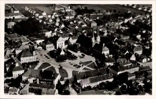 Ak Altötting in Oberbayern, Altötting vom Flugzeug aus
