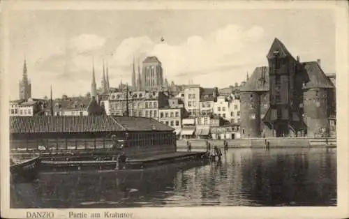 Ak Gdańsk Danzig, Ansicht vom Krahntor, Wasserfront,  Gebäude, Hafen