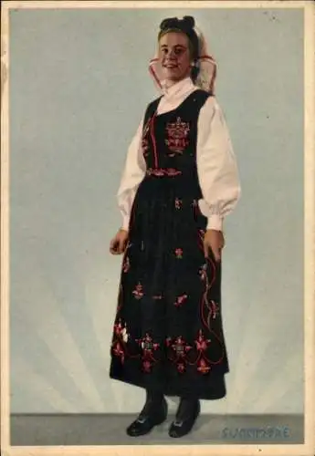 Ak Sunnmøre Norwegen, junge Frau in norwegischer Tracht