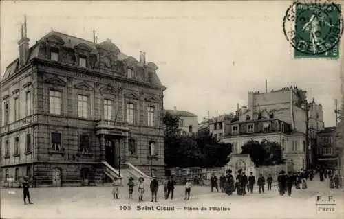 Ak Saint Cloud Hauts de Seine, Place de l'Eglise