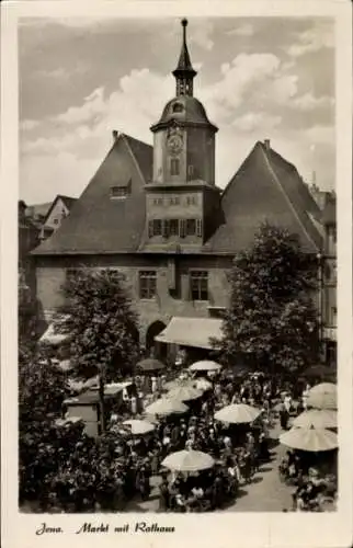 Ak Jena in Thüringen, Markt mit Rathaus, viele Menschen, Marktbuden, historische Architektur