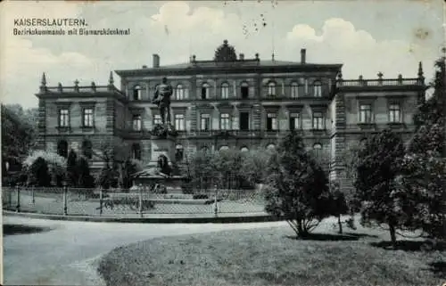 Ak Kaiserslautern in der Pfalz, Bezirkskommando mit Bismarckdenkmal, Außenansicht