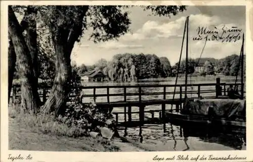 Ak Berlin Reinickendorf Tegel, Tegeler See, Holzsteg, Blick auf Gebäude, Bäume, Boot