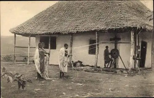 Ak Belgisch Kongo Demokratische Republik Kongo Zaire, Seilherstellung, Spinnrad