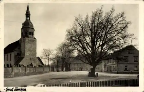 Ak Groß Särchen Lohsa in der Oberlausitz, Platz, Kirche