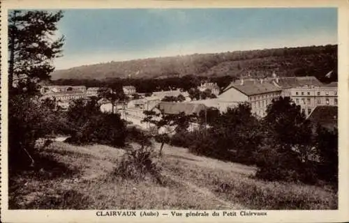 Ak Clairvaux Aube, Stadtansicht, Petit  hügelige Landschaft, Gebäude