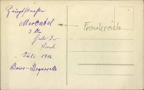 Foto Ak Mercatel Pas de Calais, Straßenpartie, Soldaten, 1916