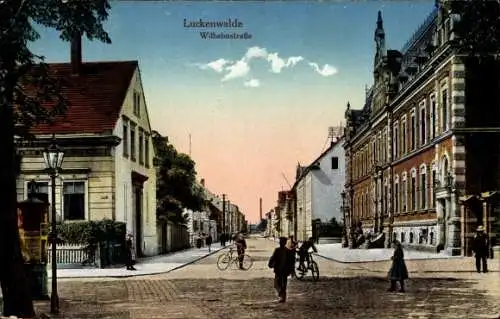Ak Luckenwalde Kreis Teltow Fläming, Blick in die Wilhelmstraße, Kinder