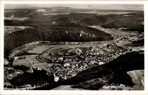 Ak Blaubeuren, Blick auf den Ort, Felder, Lufaufnahme