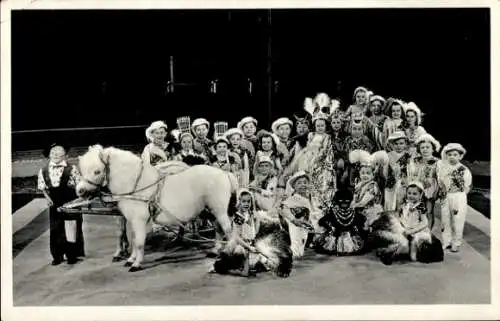 Ak C.H. Schäfers Zirkus Stadt Liliput, München Solln, Memlingstraße 11, Pony, Gruppenbild