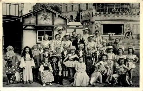 Ak C.H. Schäfers Zirkus Stadt Liliput, Liliputaner, München Solln, Memlingstraße 11