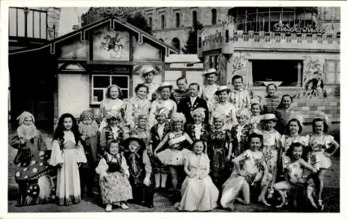 Ak C.H. Schäfers Zirkus Stadt Liliput, Liliputaner, München Solln, Memlingstraße 11