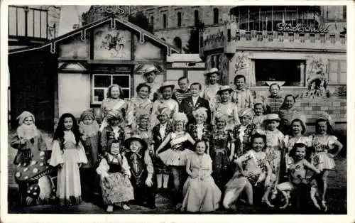 Ak C.H. Schäfers Zirkus Stadt Liliput, Liliputaner, München Solln, Memlingstraße 11