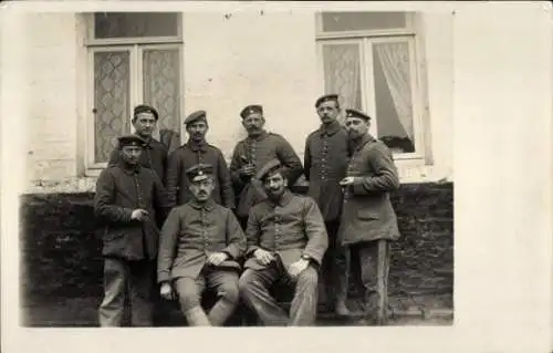 Foto Ak Deutsche Soldaten in Uniform, Gruppenbild