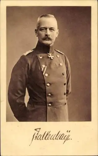 Ak Kriegsminister General Erich von Falkenhayn, Standportrait in Feldgrau