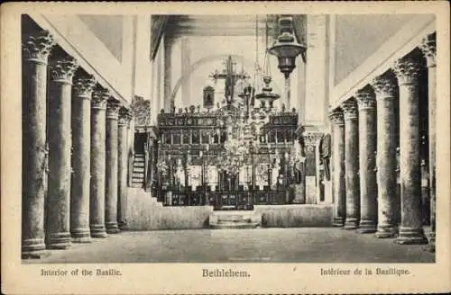 Ak Bethlehem Palästina, Innenansicht der Basilika, Säulen, Altar,  Architektur